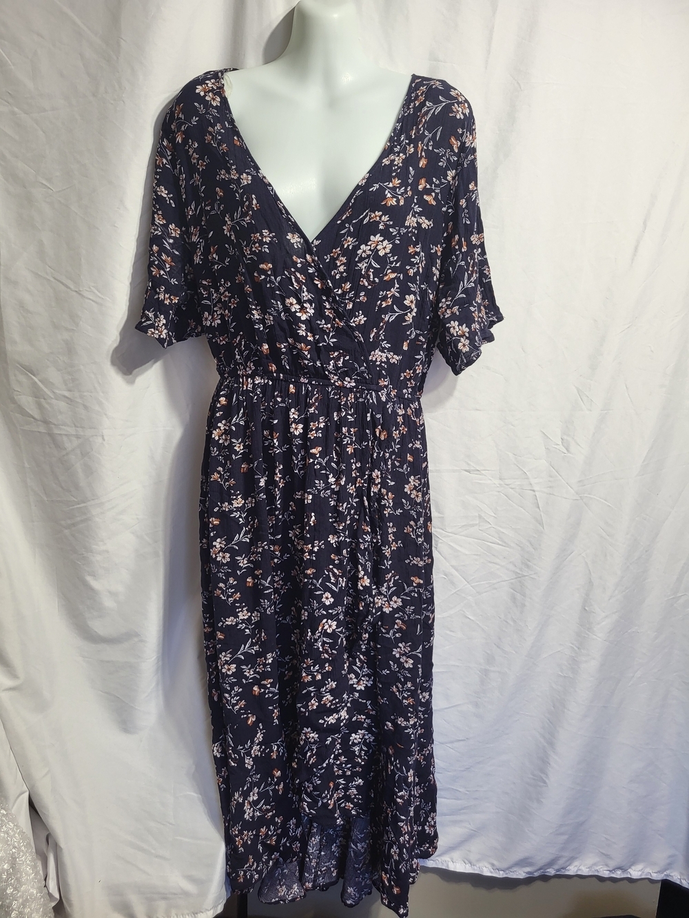 Kori Navy Floral Maxi Dress with Blush Accents, Size Medium